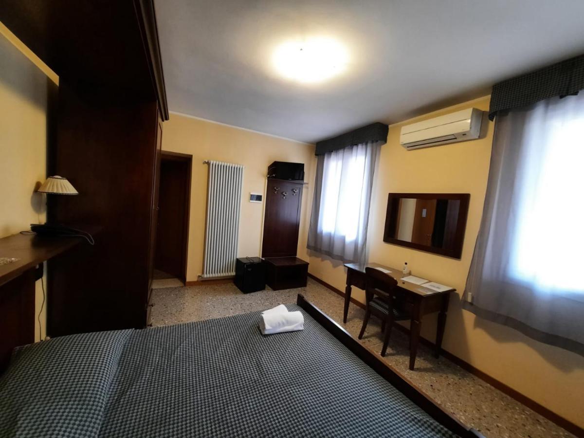 Affittacamere Canal Borso del Grappa Bagian luar foto